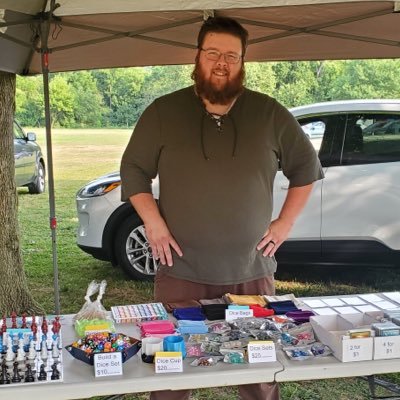 DM for DND. lover of games and sharing that joy with others. Barbarian/wizard multi class.