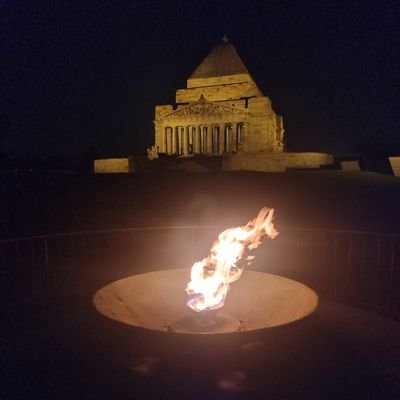 SohelZaman15's profile picture. Passionate about economics and  dark humor 😋