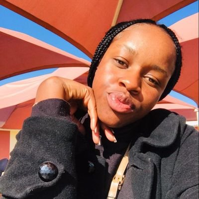 If it involves flowers and skirts then count me in😌
An English Guru👩🏾🎓
It's all Laughter here🤗
Smiles, cute cute smiles🤞🏾😊
A sucker for love❤️