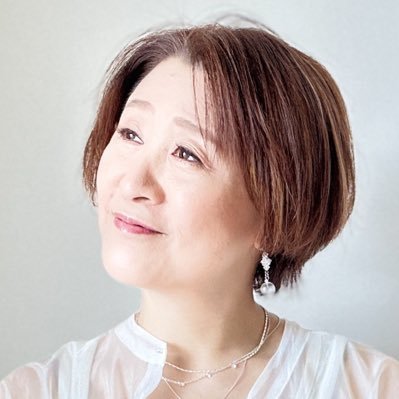 shizukuhoney's profile picture. 2024.12.1 初ソロライブ開催！シンガー／2023年10月17日セルフカバー『Harmony-2023-』配信リリース／Instagramでウクレレ弾き語りの動画を投稿しています🎶