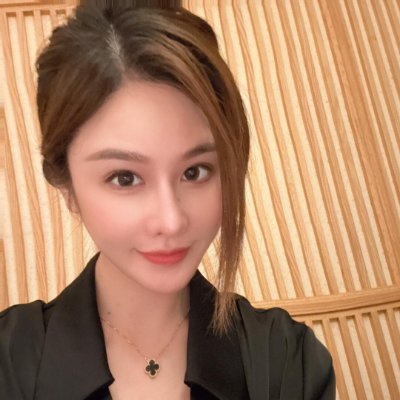 Lee122166Yunxi's profile picture. Life is like a dream, how much joy can we have