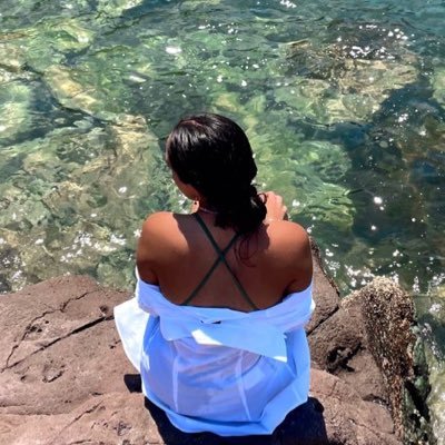 zwhrrrw's profile picture. عقاب باش، ارتفاعاتِ بالا جایِ پرنده های ضعیف نیست‌🦅🖤