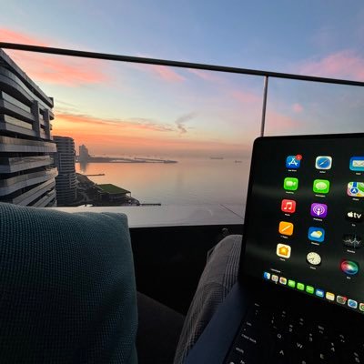 i_amC_S's profile picture. Rest at the end, not in middle.