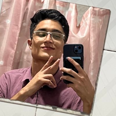 EaMusic7's profile picture. 