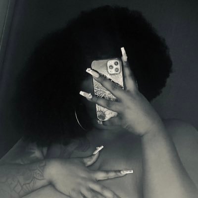 🔞 #NSFW😈 |BBW|Brat|5’9 ish|🍫| 🍍|Your pleasure 🤤 is mine 💦👅 $thebbwgiver (hacked at 8.5k).