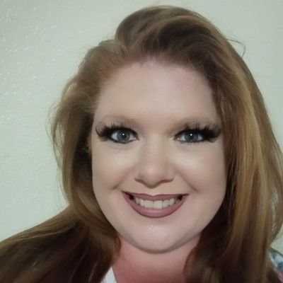 Small Town woman, trying to find a life time of Happiness. Seeking employment and praying I can go back to finish college. Model/actress looking to get back in.