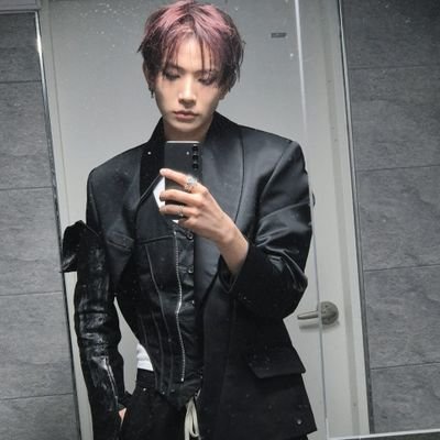 nisa_rayna's profile picture. yeah evan lee gf