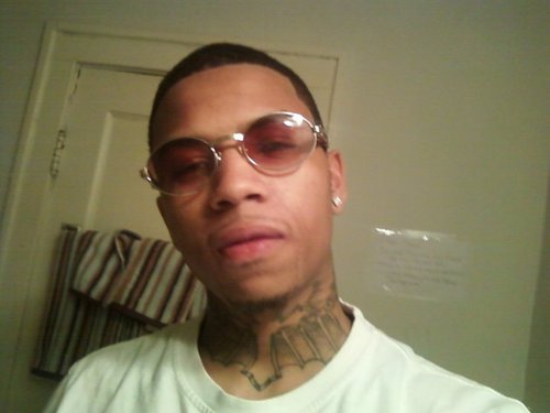 JUST LABEL ME A YOUNG ASS NIGGA DAT JUST DONT GIVE A GROWN FUCK..!!
