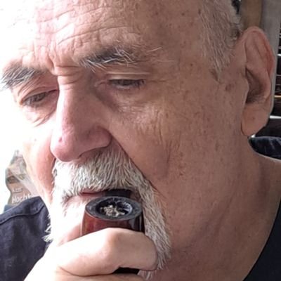 Axe1810Axel's profile picture. Esperantisto