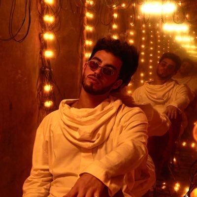 pontifexxmusic's profile picture. hi there