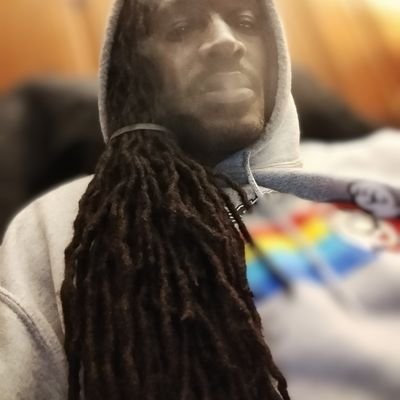 6'2 Virgoat ♍
smoke my 🍃 & mind my 👔💼
SnapChat Cam_marley48224