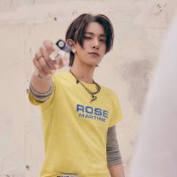 a (@twinzfile) 's Twitter Profile