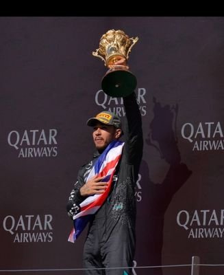 CsarVaz9's profile picture. CR7 ⚽ 🐐 
LH44 🏎️ 🐐