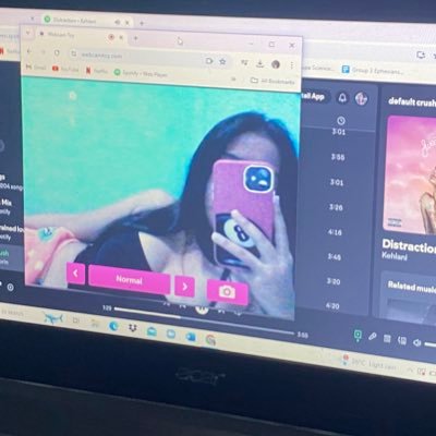 bananahanaisme's profile picture. 🚮