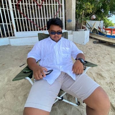 kntvngsng's profile picture. existence is all I ever wanted.