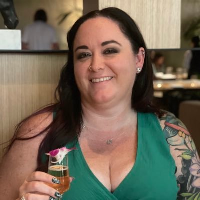 Dukes8125's profile picture. I’m a hot mess but you’ll mainly see talk of music, football, nerdy shit, and really cute nephews! #TalkNerdyToMe #AndFeedMeTacos 💚