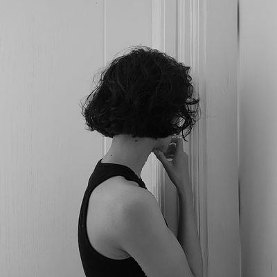 blue_free_6868's profile picture. There is a blue bird in my heart...