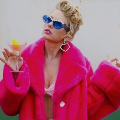 mistryl78's profile picture. We see you over there on the internet Comparing all the girls who are killing it But we figured you out We all know now We all got crowns