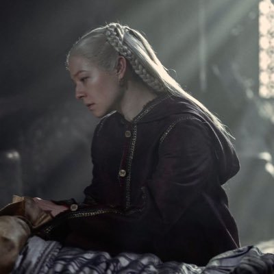 vv0dkaa's profile picture. daenerys and rhaenyra did nothing wrong