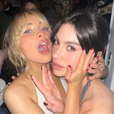 singularbrinaa's profile picture. emails i can’t send fwd: track 13