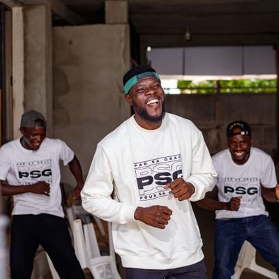 lechristyleur's profile picture. Artiste/entrepreneur
/CEOchristylenation https://t.co/yJ1yShEAZQ