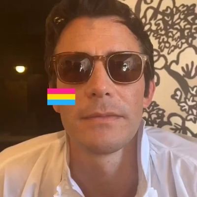 lovwhistledown's profile picture. ela/dela.
daphon, kantony, polin, benophie, philoise, franchael e FRANCHAELA, hyareth e grecy stan