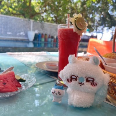 ツイートの頭にはうまく言えてるかわかんないんですけど…をつけてお読みください 猫、香り、果物、本が好きかも いつもギリギリを生きてる 不眠/過眠の反復横跳び 筋金入りのツイ廃🫶
