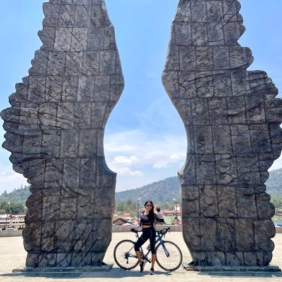 hijadela_peri's profile picture. La calle también es nuestra. 🚴🏾‍♀️❤️‍🔥