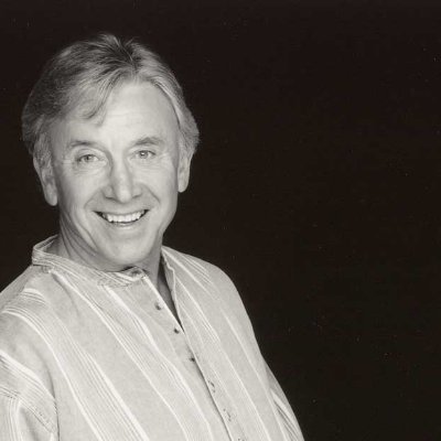 SingerVinceHill's profile picture. The One and Only Vince Hill