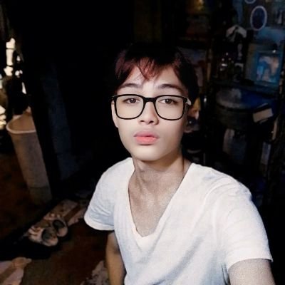 sarangjuan1205's profile picture. 