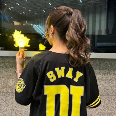 pipi_wearedi's profile picture. 💕⛓DOBERMAN INFINITYが生き甲斐⛓💕D6✨🐶👭姉妹参戦👭❤️ソロ参戦もします🐥⛓LOST FOUND名古屋最前ど真ん中ありがとう😭😭😭 ″THE REVIVAL″名古屋最前🥹⛓20231118🚌