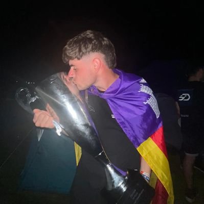 Vallespir03's profile picture. Manresa ✏📘👨‍🔧/ Palma de Mallorca 🌊⛱🏝
Enginyeria de l'Automoció UPC 📚👨‍🎓🚗

Membre de @dynamics_upc