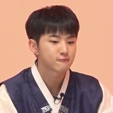 Lf carat/blink moots(✿^◡^)
💎- ⚔️🐯 | seventeen until seventy
| 🖤💗- 🐿 | will be a bit busy on school:)