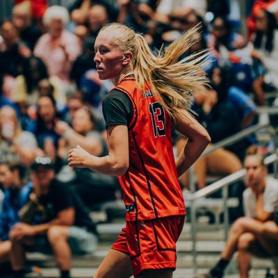 Dowling Catholic Basketball// Creighton WBB commit