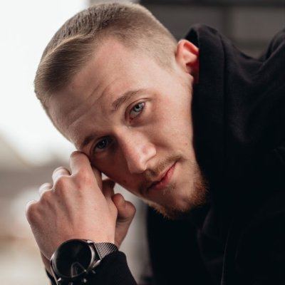 DayoAkinsola's profile picture. 🎨 Art director | Travel addict ✈️ | Coffee lover ☕