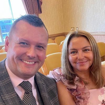 Husband, father, partner of a criminal defence practice, boxing, snooker and Manchester United fan. On the square for the benefit of others L7844