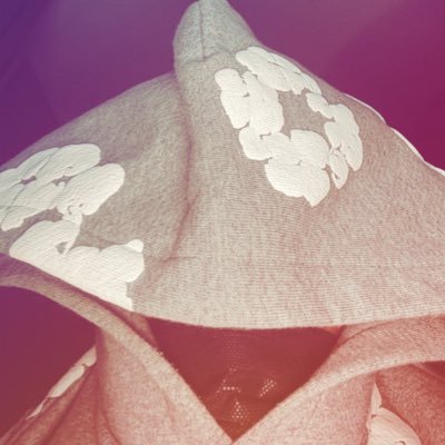Threelayloo's profile picture. me vs me ion see no competitors
