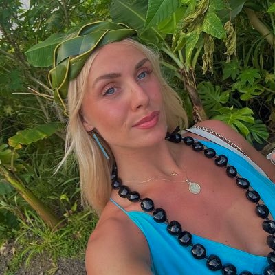 GreekAesthete's profile picture. made in 🇬🇷 | luxury hotelier & travel advisor | fighting illini & csuf wbb alumna 🏀 🎓