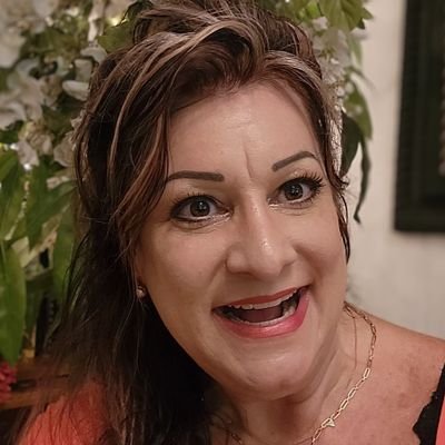 askannalisa's profile picture. 🧢Life Coach | ♥️ Relationship Expert since 2007✨️Visit https://t.co/rH2tUSKpuO for webinar replay/private group/ Couples Program/Appt. & more!