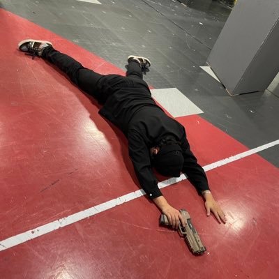 broken_magic's profile picture. 元眼鏡スタッフ。見かけたら声かけてね！ vector is GOD