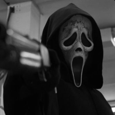 hayleeannreads's profile picture. CR: Riches to Riches. CW: Freeze Frame🏒