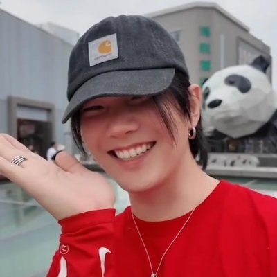 Budy83716's profile picture. 