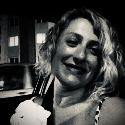 tifenbahya's profile picture. cama dikkat ediniz !! yaşadığım çağın daimi yabancısıyım ve ait olmadan ölmek istemeyen bir ruha sahibim bu serüven bitmez