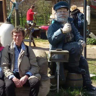 thei_ralf35622's profile picture. 