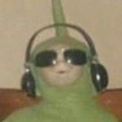 macroonirahrahe's profile picture. یک غُربَتی در غُربَت / تا آخوند کفن نشود، این وطن، وطن نشود!