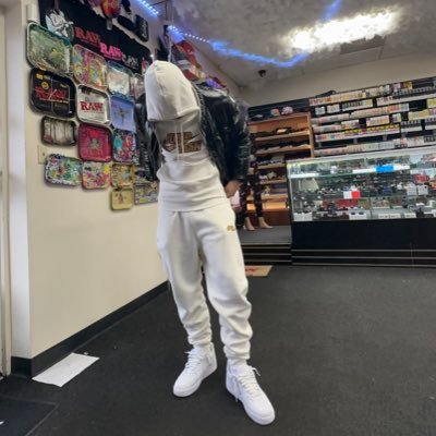 King Wavey 🌊 Profile