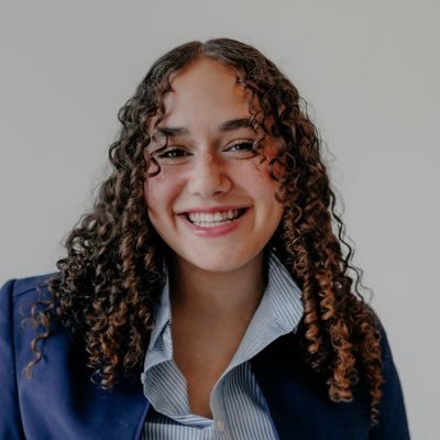 ZoeKukla's profile picture. Obama-Chesky Voyager, @GovWhitmer comms, @dailycardinal Special Pages Editor @UWMadison Political Science • All tweets are my own :)