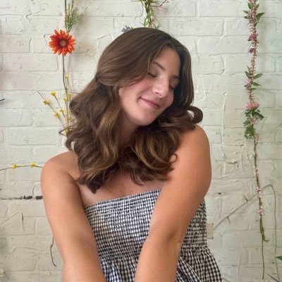 emersencooper's profile picture. local fan girl🩷🪩🏹