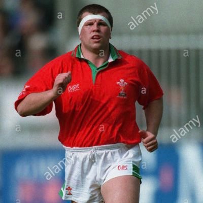 Former Wales, Barbarians, Llanelli, SWP & Bryncethin rugby player. Proud Velindre ✌🏻💚 Ambassador trying to help in the Victory Over Cancer #VOC