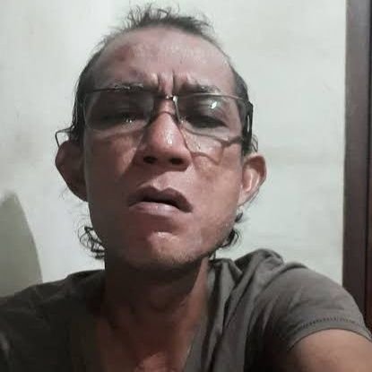 marczooky's profile picture. The cock crows on the roof tiles, not smoking is not handsome
$CIGARETTE